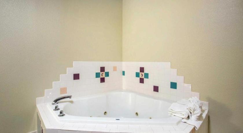 Comfort & Hotel 2*